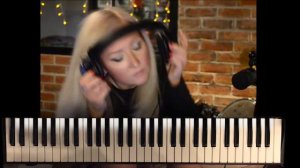 Звенит январская вьюга | 3 способа как сыграть на пианино!