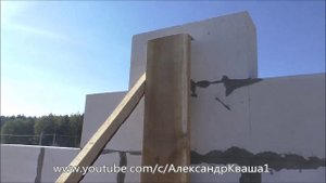 Установка стоек и прогона крыши
