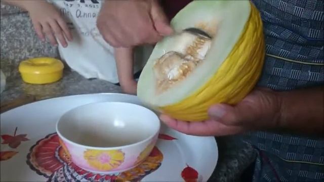 Мускатная дыня Касаба смотреть онлайн