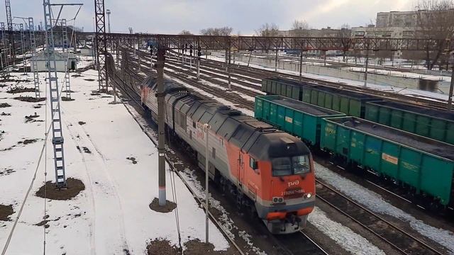 Грузовые поезда на сортировочной станции. Что перевозят грузовые поезда?