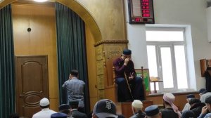 Азан перед пятничным намазом в г. Буйнакске.