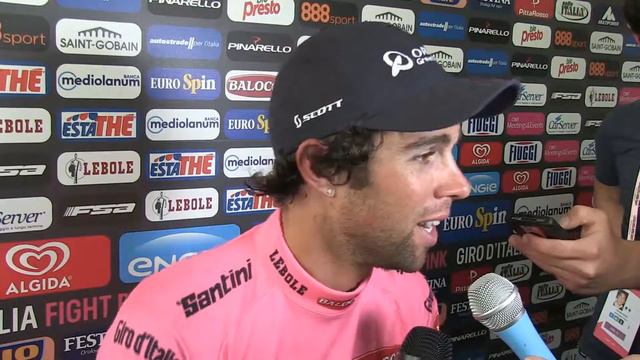 Michael Matthews wears the pink jersey after the 2nd stage of the Giro d'Italia 2015 смотреть онлайн