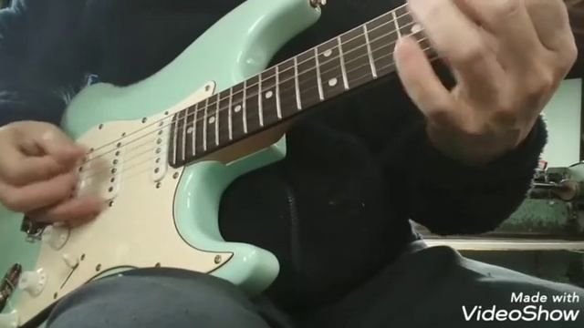 legend stratcaster Fender mustang Gtｰ100 janray смотреть онлайн