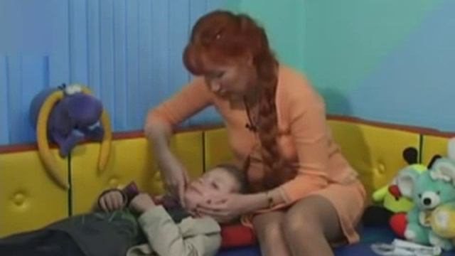 Логопедическое занятие. Массаж языка смотреть онлайн