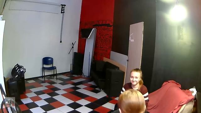 ? Скрытая камера в музыкальной студии ДНЕВНИК СТУДИИ Уроки вокала Студия звукозаписи №3 смотреть онлайн