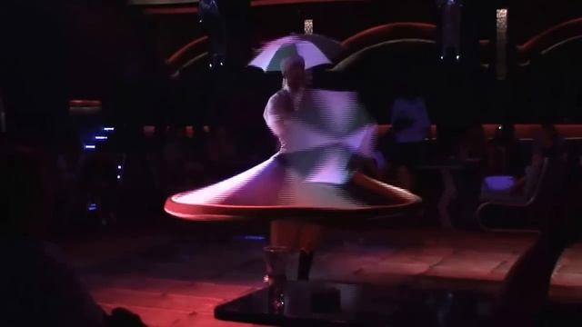 Танец дервишей (суфийское вращение). Египет