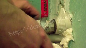 Как паковать водопроводные резьбы