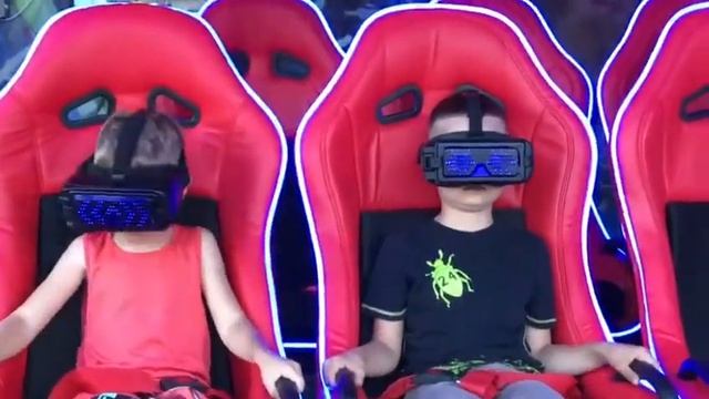 Виртуальная реальность 360 градусов. Майнкрафт. Другая реальность. Кирюха. Фейерверк.