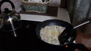 Как приготовить баклажаны с чесноком и майонезом? Простой рецепт приготовления