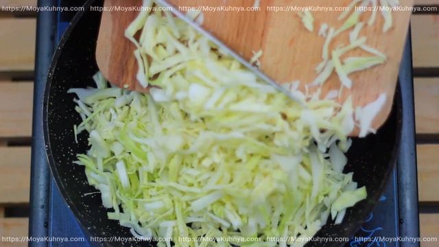 Готовим БУЛОЧКИ (пирожки) С КАПУСТОЙ в духовке. Рецепт булочек на дрожжевом тесте. Домашняя кухня. смотреть онлайн