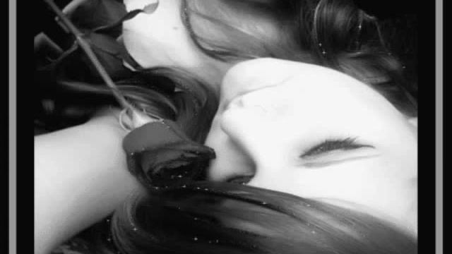 Roza (Mitropanos) sta voulgarika (Konstantin-Cherna Roza) смотреть онлайн