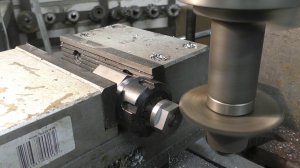 Специальная приспособа для изготовления шестигранника. Гайки с прессшайбой.