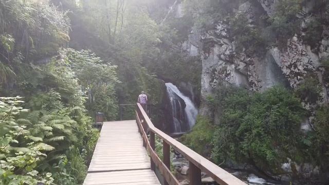 Паром для автомобилей через Телецкое озеро. Золотое кольцо Алтая от Артыбаша до Кырсая на Чулышман смотреть онлайн