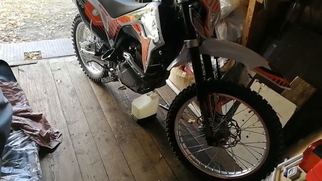 KAYO т2. 300 PR. эндуро. первые 176 км замена масла. смотреть онлайн