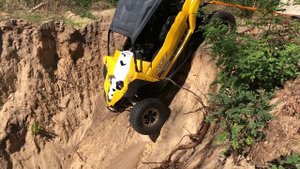 Yamaha yxz 1000r. В обрыв на багги.