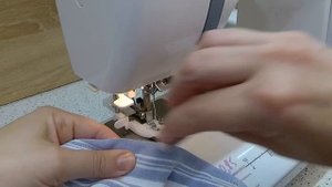 Как сделать петлю на швейной машинке. #каксделатьпетлю #рубашечнаяпетля #рубашка