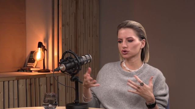 Вся правда о работе помогающих практиков в 2024 году. Евгения Хижняк и Мария Роженко