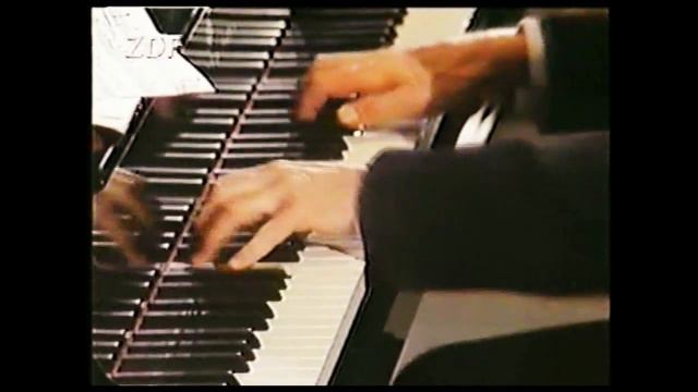 Shirley VERRETT keeps her vocal power and beauty at 60 смотреть онлайн