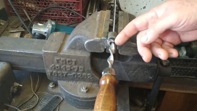 Так я привариваю втулки на шампура
