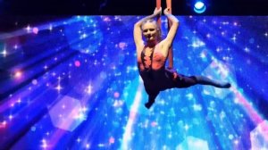 Народный эстрадно-цирковой ансамбль "Романтики" Цирковой номер - "Петли"