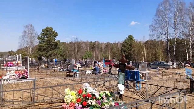 Радоница 2023/Поминаем усопших близких и родных смотреть онлайн