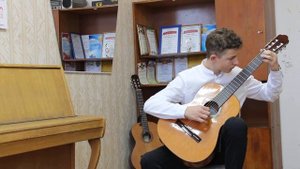 Александр Симуткин-Вяжанский .Вариации на тему "Ехал казак за Дунай" Обр. П. Иванникова.