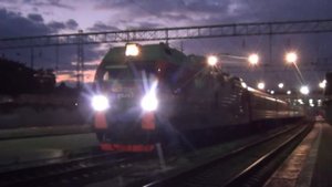Электровоз ЭП1М-745 с поездом №562 Ростов-на-Дону/Москва — Симферополь