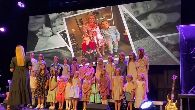 Песня / О матерях / 2021 День матери в церкви Живая Вода ! Living Water Church Atlanta смотреть онлайн