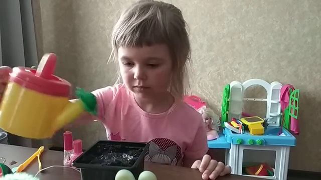 Аня колдует. Сажаем арбуз. Фрукт или ягода? смотреть онлайн