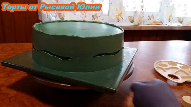 Простое украшение торта масляным кремом на швейцарской меренге. смотреть онлайн