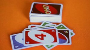 Настольная игра Уно - обзор от GaGa.ru