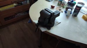 Чистка колес на кресле