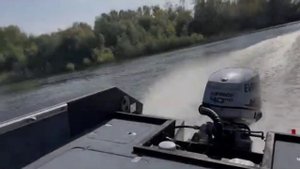 Лодка ПНД 4600, эвенруд 40лс.Покатушки