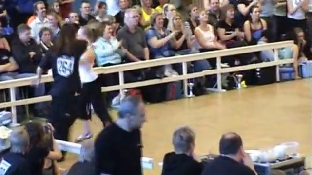 Andreas & Victoria смотреть онлайн