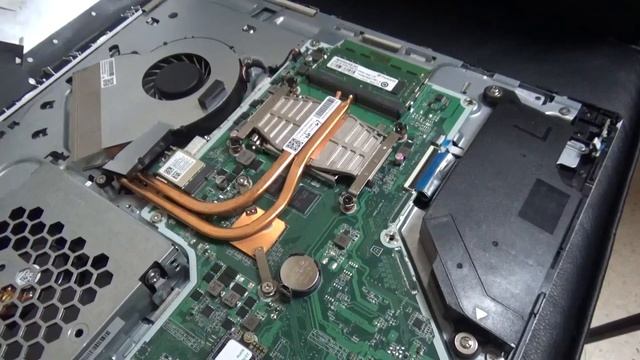 Моноблок HP Pavilion24-r006ur. Установка оперативной памяти и SSD M.2. смотреть онлайн