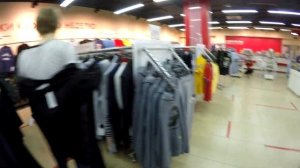 ШОППИНГ С ПРИМЕРКАМИ СЫН ВЫБИРАЕТ ТОЛСТОВКУ ЕЛЕ НАШЛИ