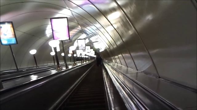 Санкт-Петербургский Метрополитен: До Нового 2015 Года, и на утро после Нового Года! смотреть онлайн