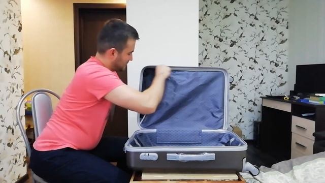 Обзор чемодана ХОЗА. Overview of the KHOSA suitcase. смотреть онлайн