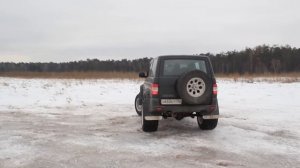 УАЗ Патриот на шинах низкого давления. Дрифт на льду.
