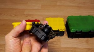 Мини ящики контейнеры с бысрозажимным замком на 3д принтере