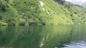 Озеро Туманлы Кёль в Домбае