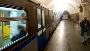 Кольцевая линия метро. Парад поездов Московского Метро 15 мая 2022 года. Станция Проспект Мира.