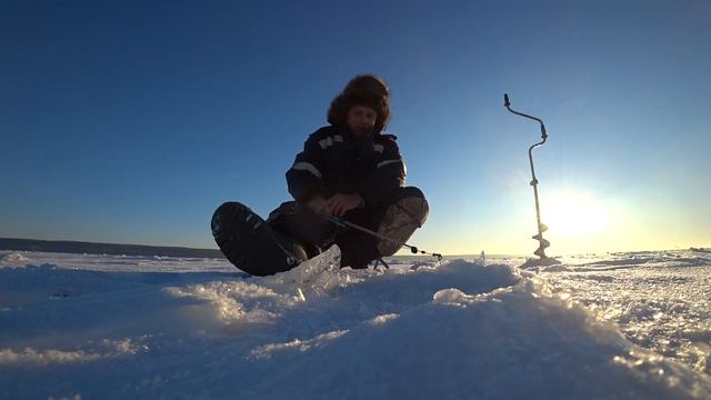 Рыбалка на судака день третий, подбираем приманку смотреть онлайн