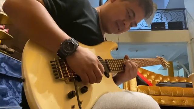 Eet Sjahranie-Evolusi [Using Ibanez Proline 650 Japan ‘86] смотреть онлайн