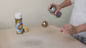 Мастер-класс Окрашивание аэрозолем елочных шаров