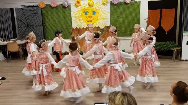 2018 Прялица