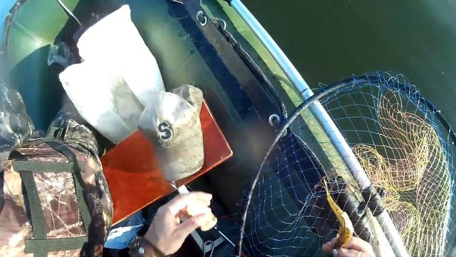 Ловля в отвес на реке Белая.(часть 2) смотреть онлайн