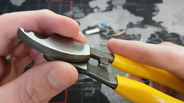 Необходимый инструмент электрика