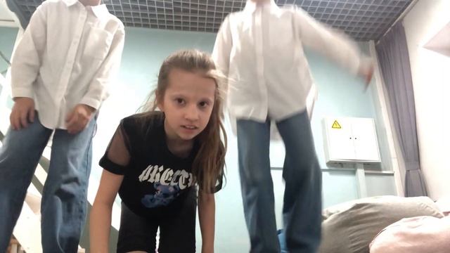 Иду на др ?что мы там делали?как мы играли? смотреть онлайн