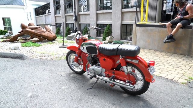 1965 Honda CA95 Benly Touring 150 смотреть онлайн
